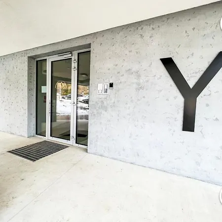 Esprit Y31 * Dolny Kubin