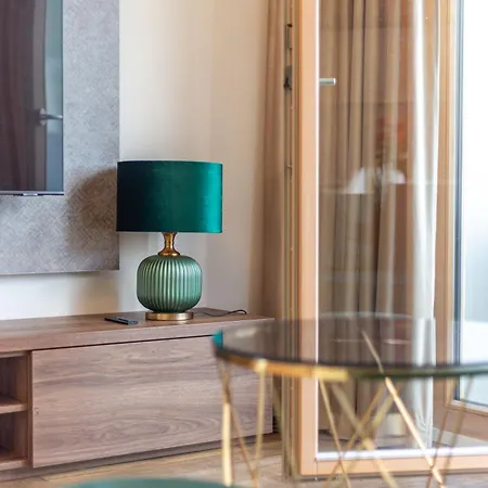 Esprit Y31 * Dolny Kubin