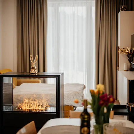 Esprit شقة دولني كوبين